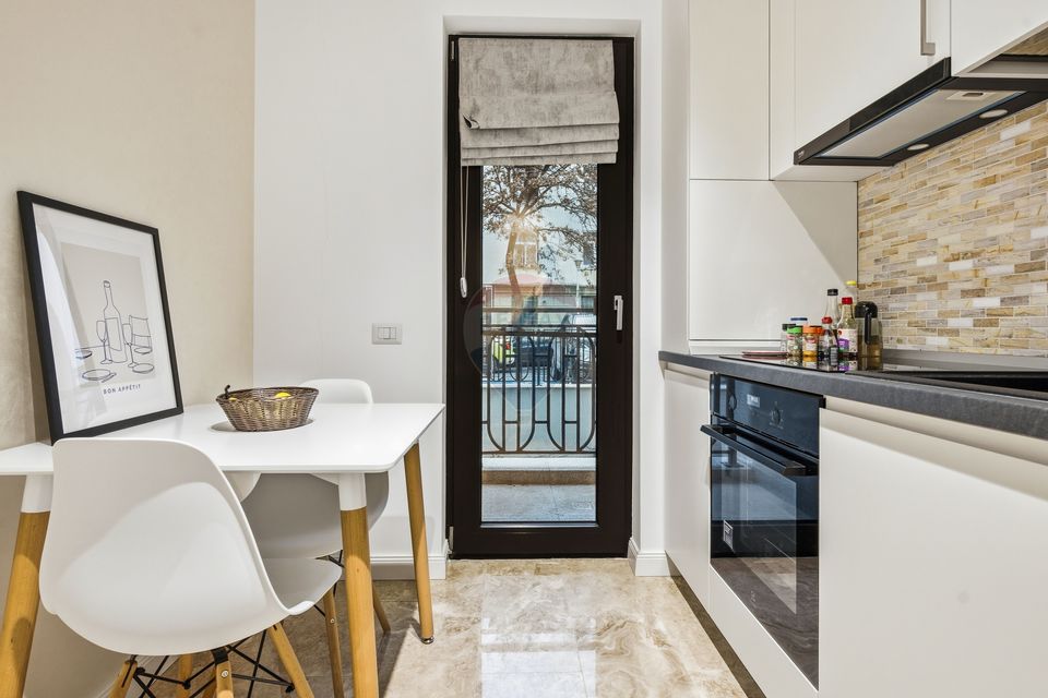 O ALEGERE INTELIGENTA INTRE BUSINESS SI RELAXARE | ZONA COPOU