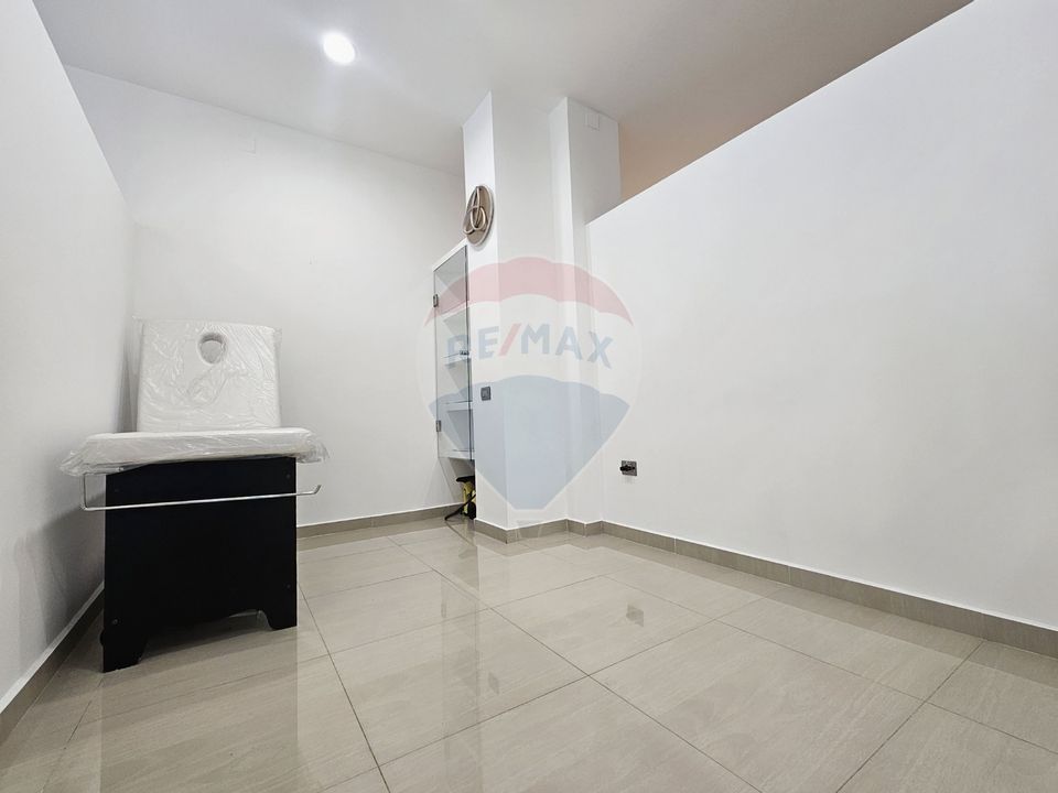 57sq.m Commercial Space for rent, Semicentral area