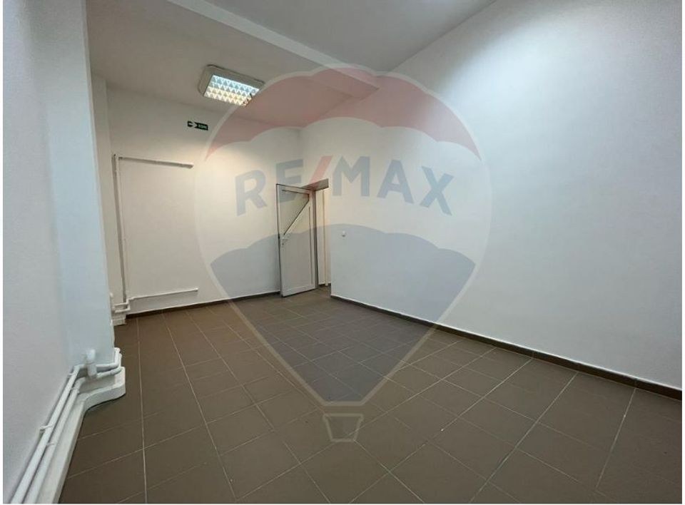 192sq.m Commercial Space for rent, Central area