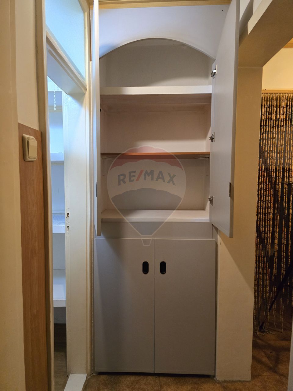 Apartament 4 cam. la pret de 3 cam., Ghermanesti, IF