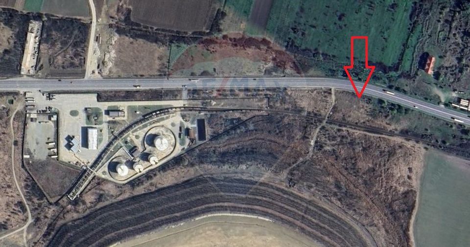Teren 4,950mp Almaj / DE 70 / zona Depozit  ROMPETROL