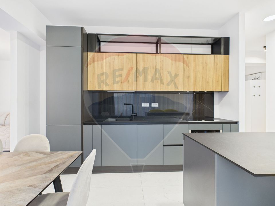 Bright villa Corbeanca, furnished and equipped, swimming pool complex