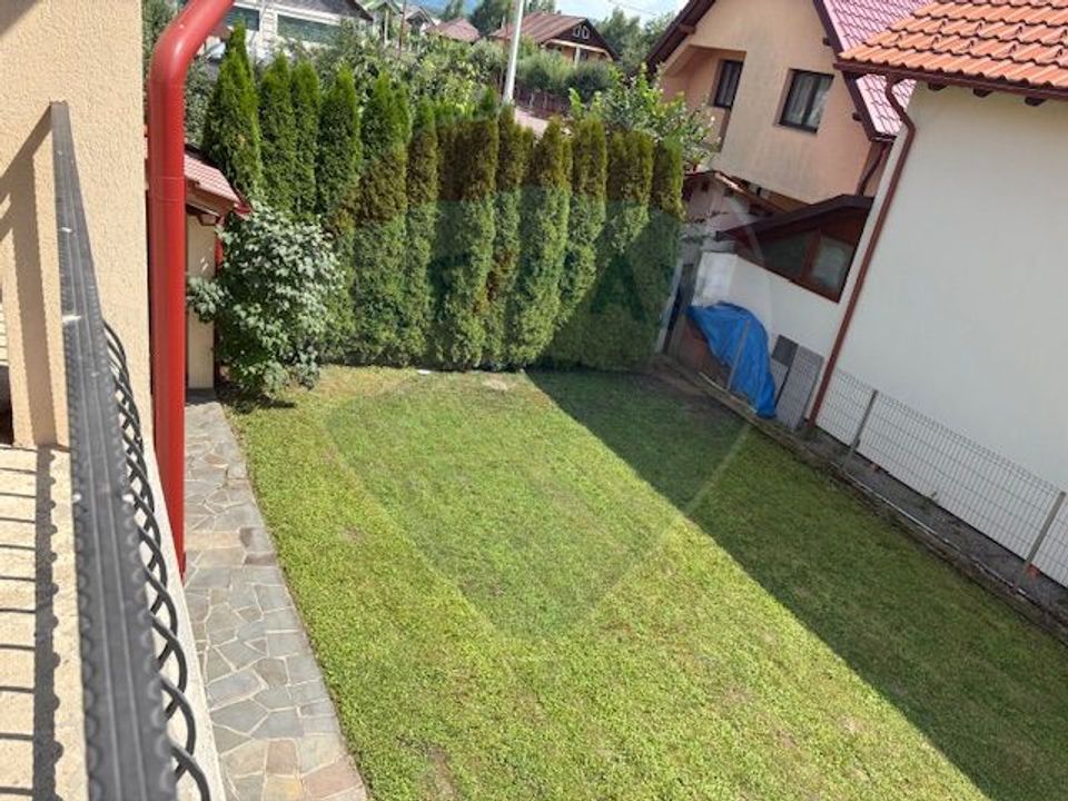 Casă / Vilă cu 5 camere de vânzare