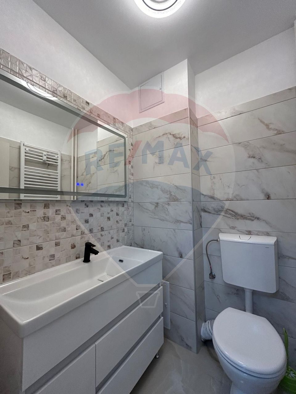 Piata Unirii | 3 Camere 85 mpu | Mobilat Utilat | Prima inchiriere