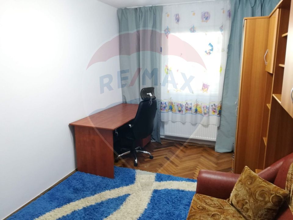 Apartament cu 3 camere de inchiriat in Manastur