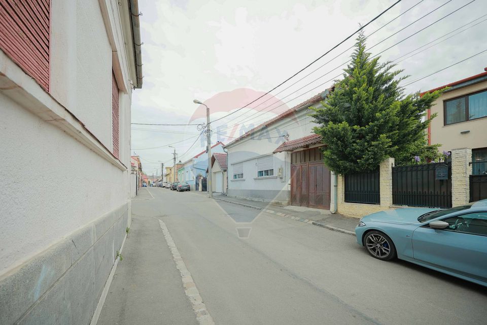 4 room House / Villa for sale, Central area