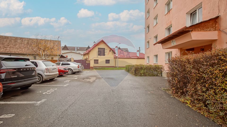 Apartament 2 Camere Ultracentral Râșnov – Mobilat, Mutare Imediată