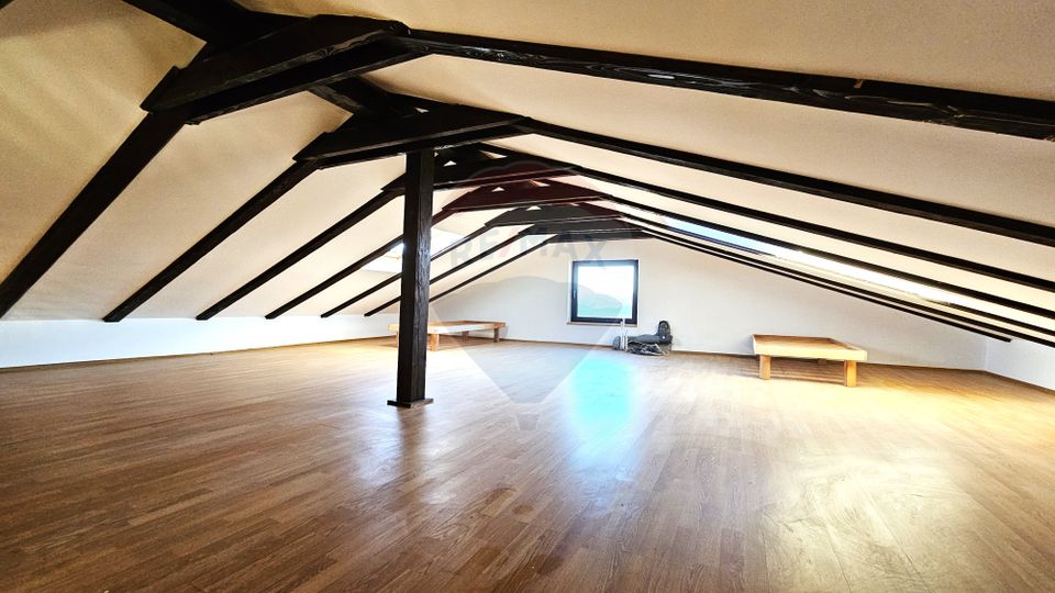 7 room House / Villa for sale