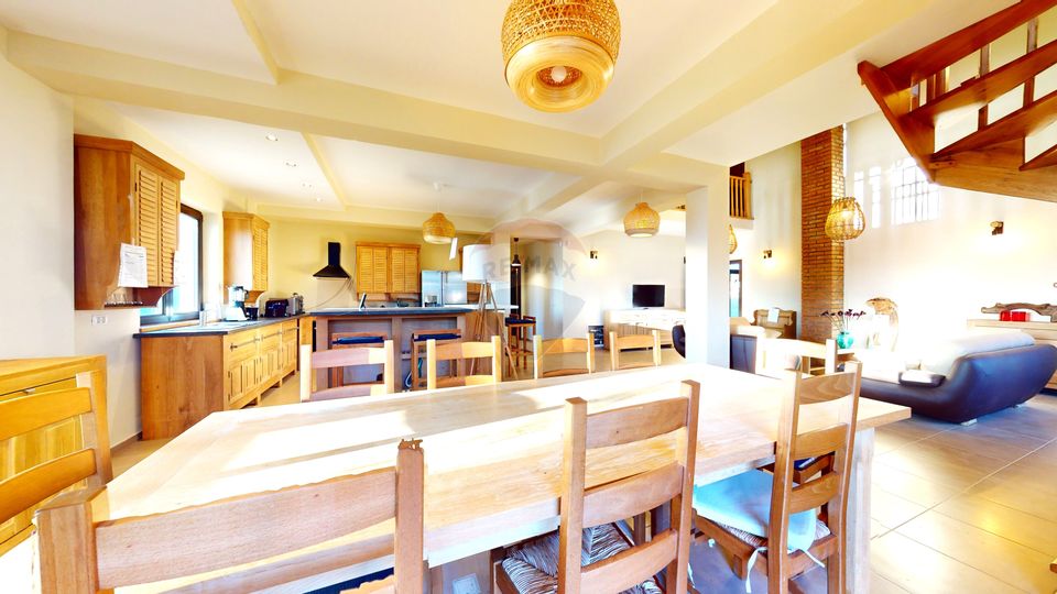 7 room House / Villa for sale