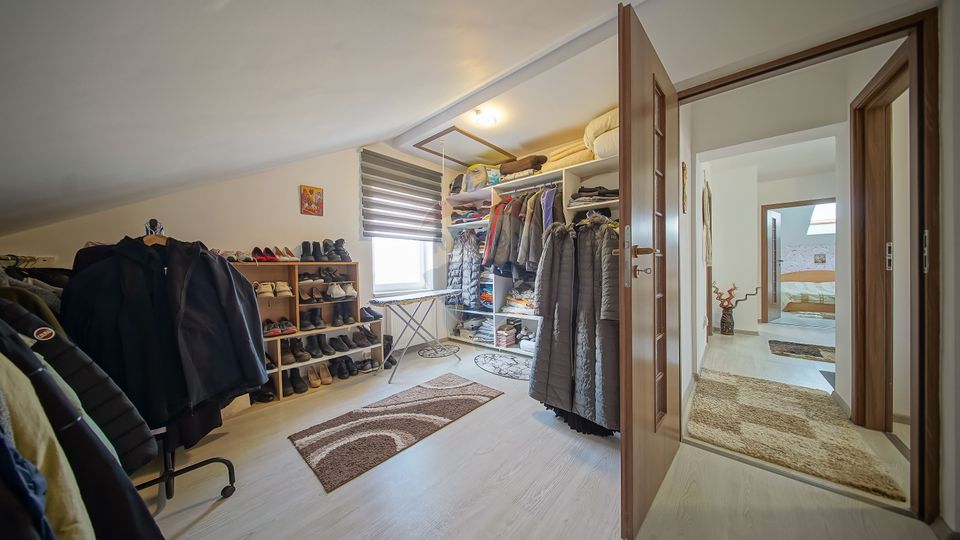 Comision zero, casa individuala + cabana A frame in Bod, la intrare