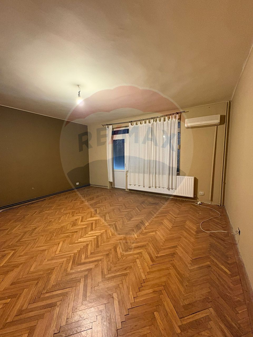 3 room Apartment for rent, Romanilor area