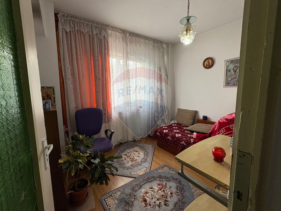 4 room Apartment for sale, Racadau area