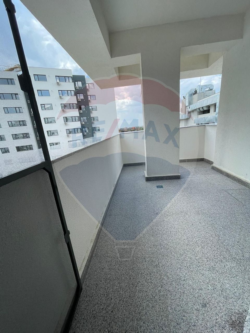 Apartament cu 2 camere de închiriat Ivory Residence Rond OMV