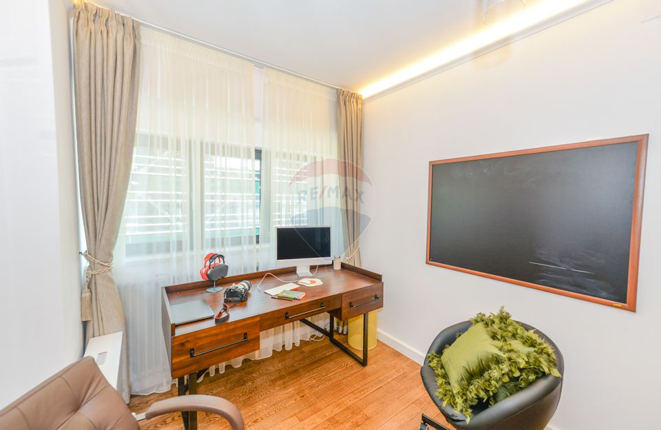 Spacious apartment 124sqm, parking space in Upground Pipera complex