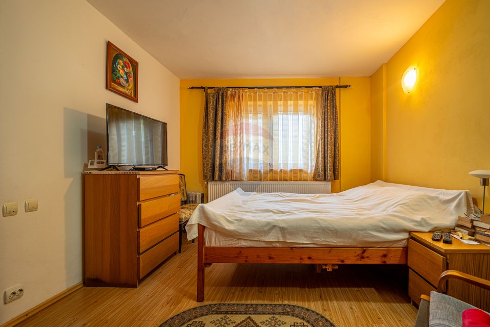 Casă de vânzare în Azuga | Locație Centrală,  Aproape de Pârtii