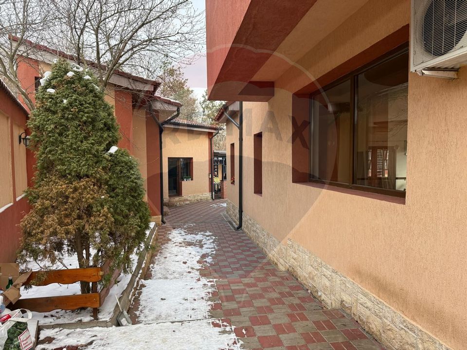 5 room House / Villa for sale, Plaiul Vulcanesti area