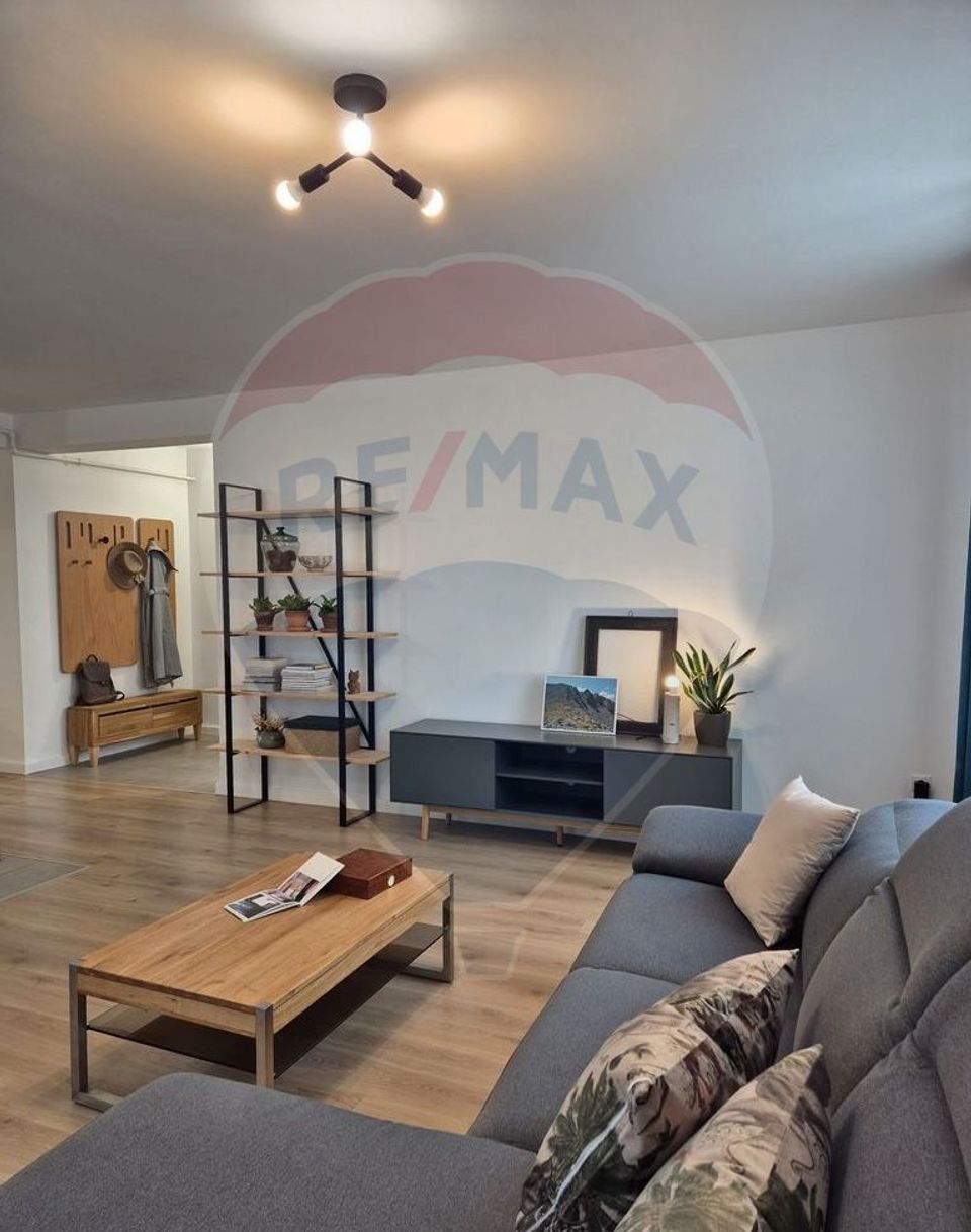 Apartament cu 3 camere de inchiriat, zona Europa