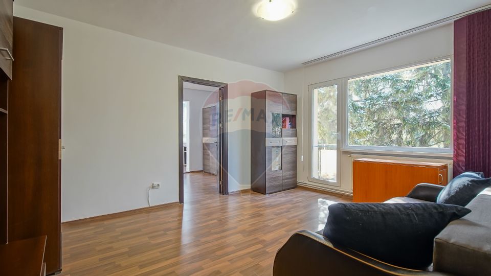 Apartament 2 cam de închiriat în Astra