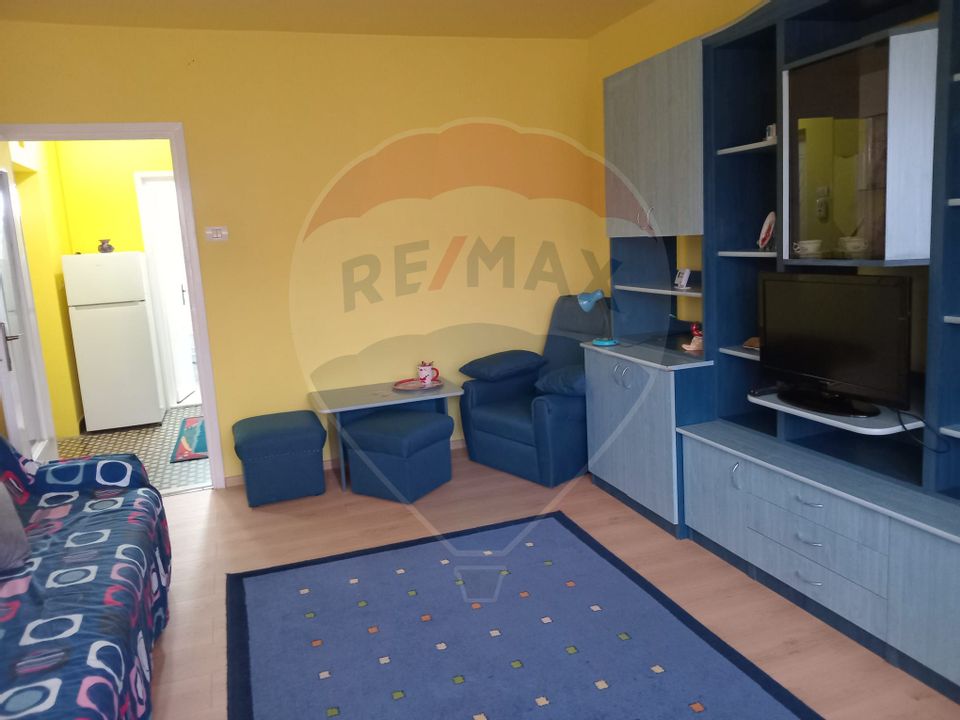 Apartament 1 CAMERA  în zona Podgoria