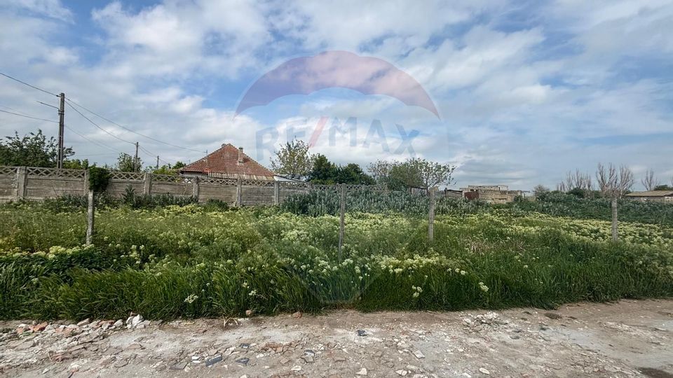 Teren intravilan de vanzare  1374mp Cobadin Jud , Constanta