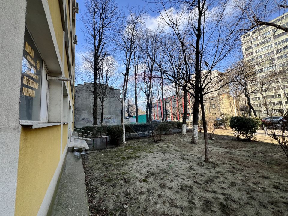 48.8sq.m Commercial Space for sale, Basarabia area