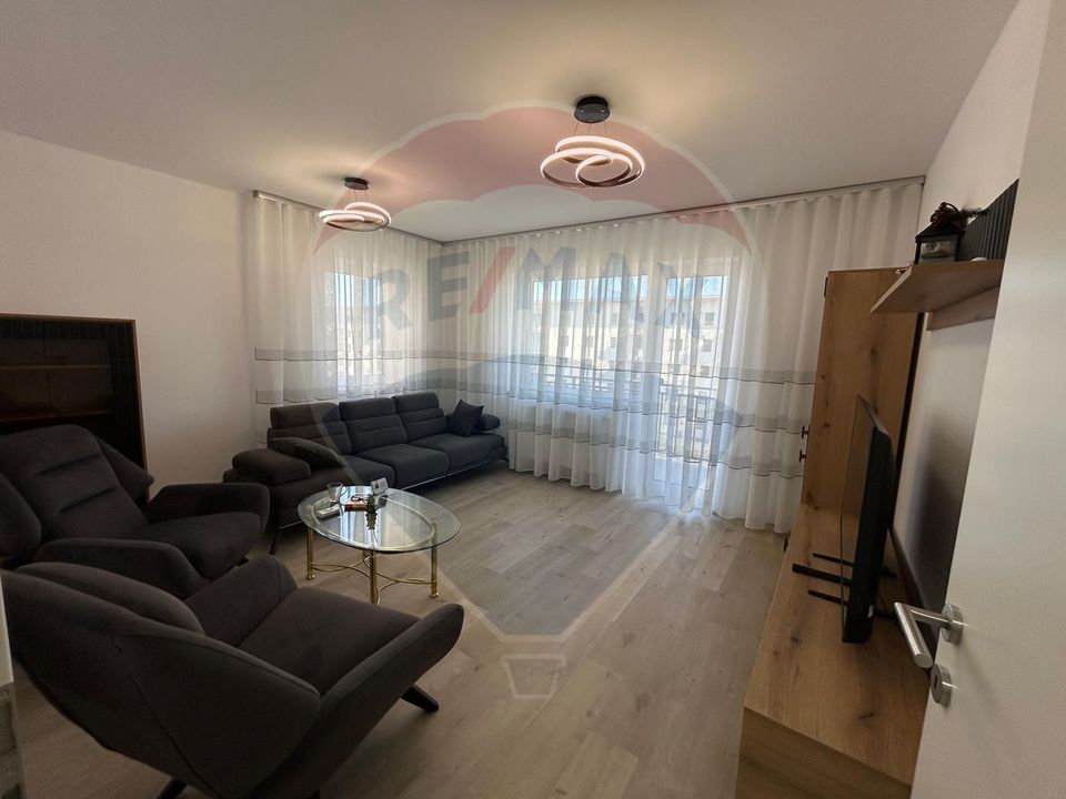 3 room Apartment for rent, Tractorul area