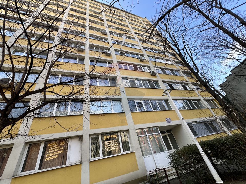 48.8sq.m Commercial Space for sale, Basarabia area