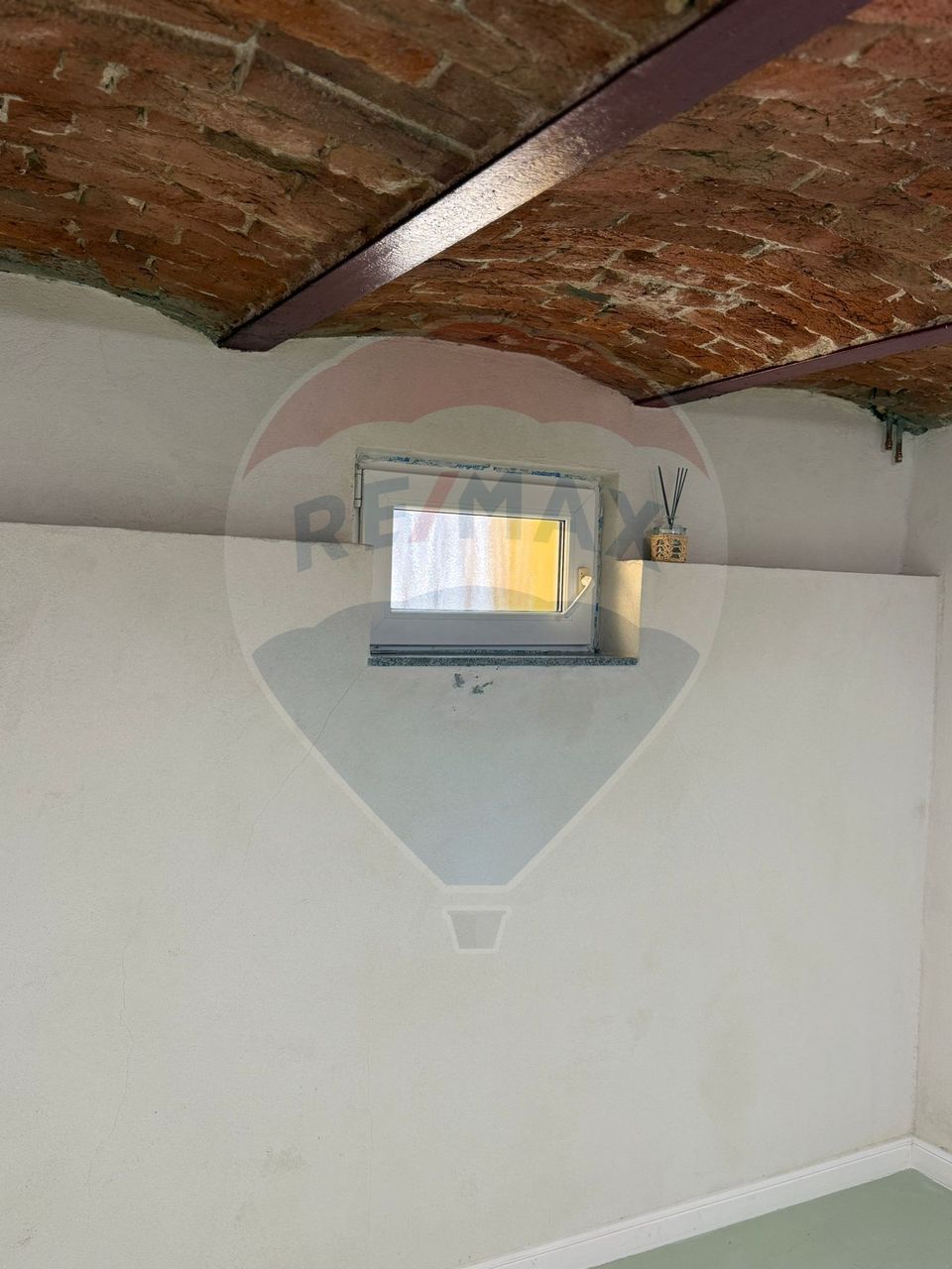 Spațiu comercial de închiriat 40 mp, în zona Decebal