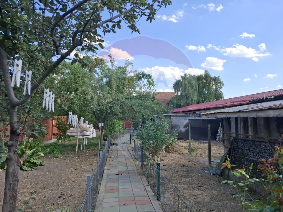 Casă / Vilă cu 6 camere de vânzare în zona Calea Severinului