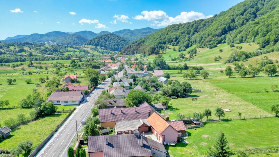 De vânzare: teren de 7.255 metri pătrați în Vama Buzăului