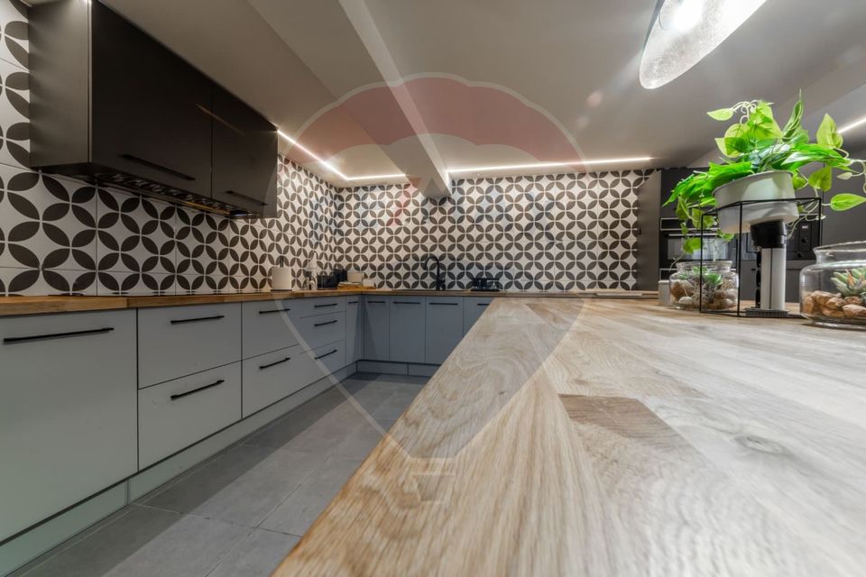 22 room Hotel / Pension for sale