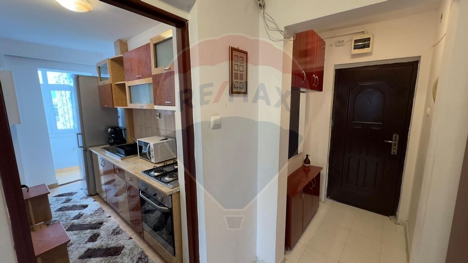 Apartament cu 2 camere de vânzare în zona Decebal