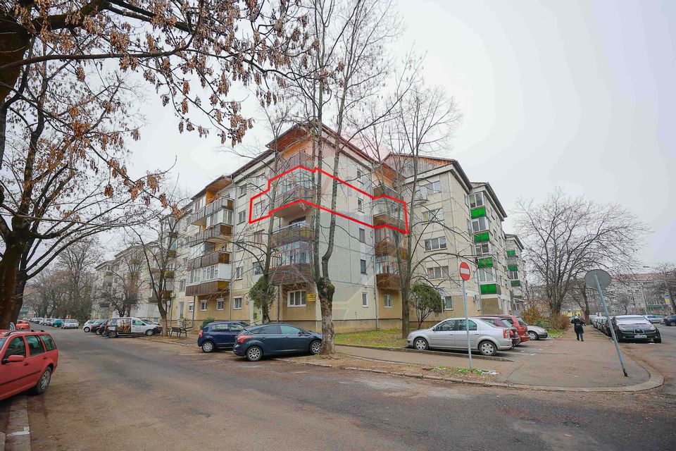 3 room Apartment for sale, Decebal area