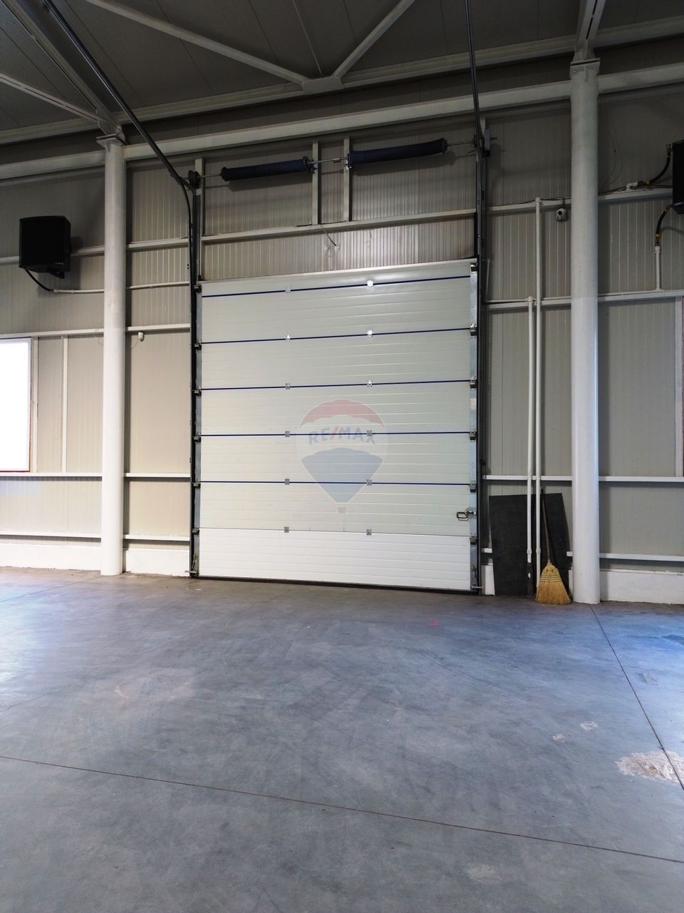 1,280sq.m Industrial Space for sale, Sud-Vest area