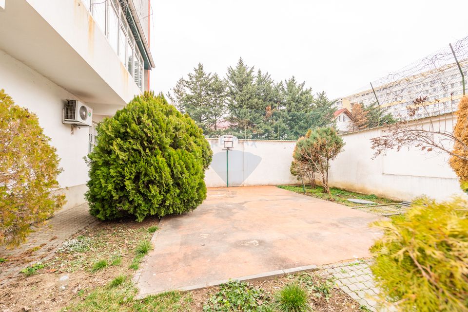 Apartment 3-4 rooms, ground floor villa 2009 Mosilor subway Obor