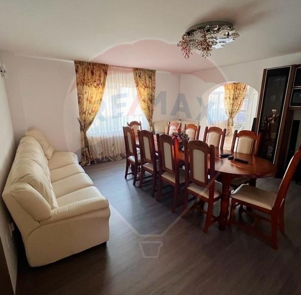 10 room House / Villa for sale