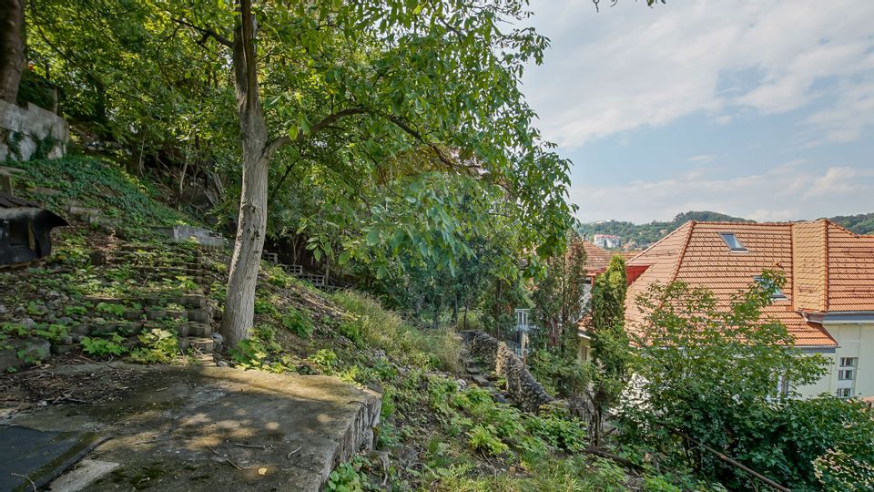 5 room Apartment for sale, Central area