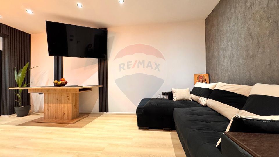 4 room Apartment for sale, Tomis Nord area