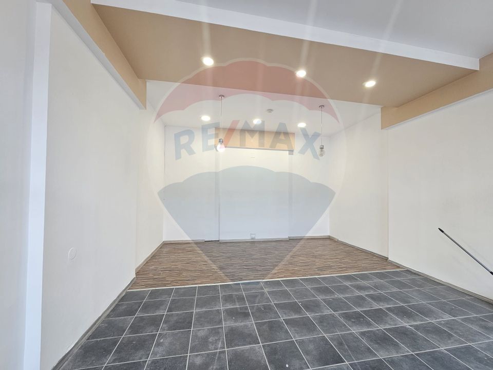 30sq.m Commercial Space for rent
