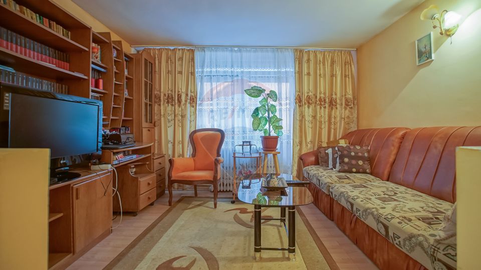 De vanzare vilă cu 5 camere, curte și garaj, în Șchei