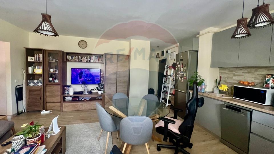 Apartament cu 2 camere - metrou 1 Mai