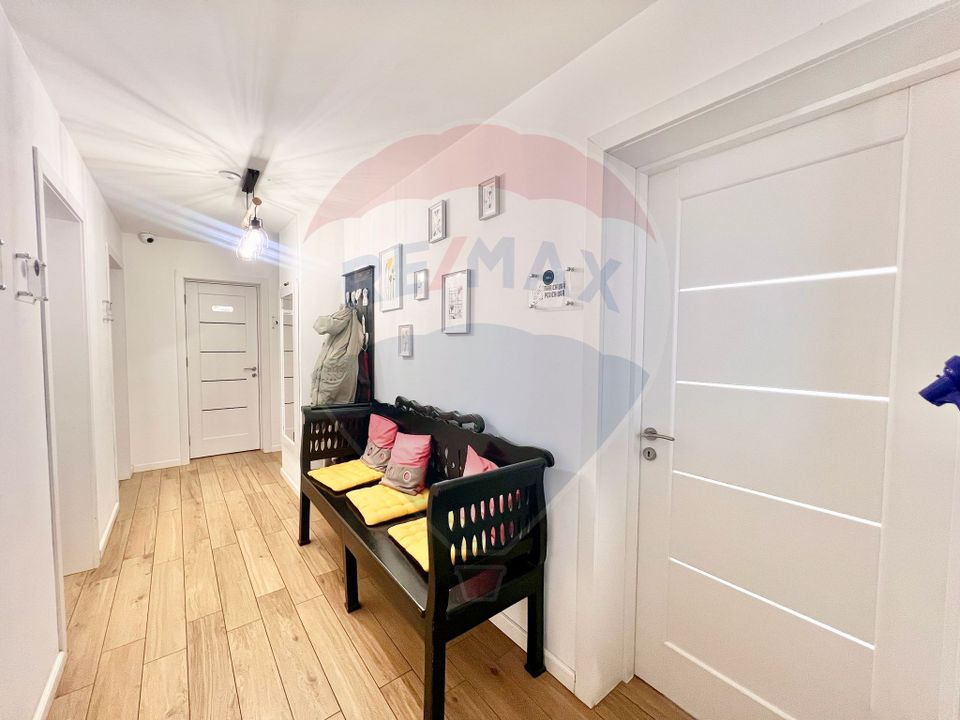 12 room House / Villa for sale, Decebal area