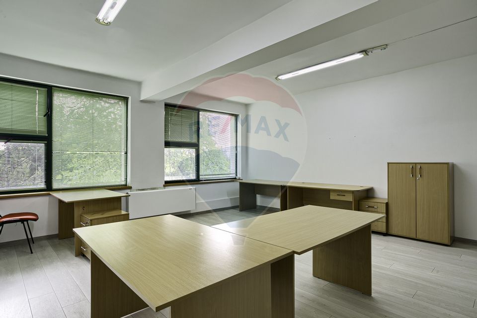 38sq.m Office Space for rent, Gradiste area