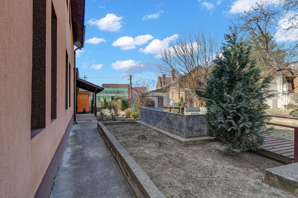 8 room House / Villa for sale, Ultracentral area