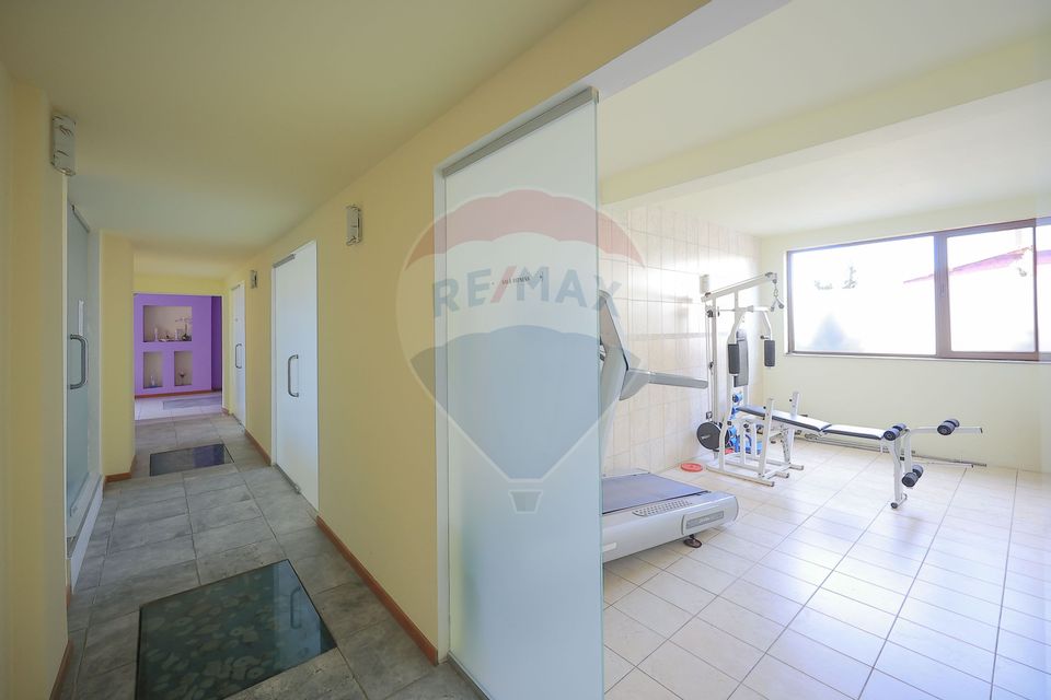 24 room Hotel / Pension for sale