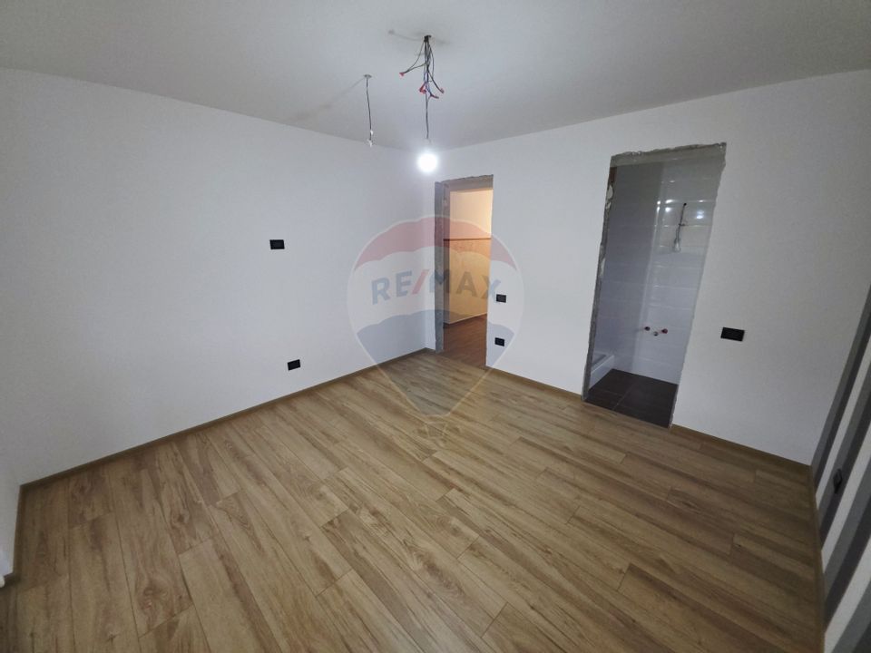 Casa  si  teren zona Balaurul