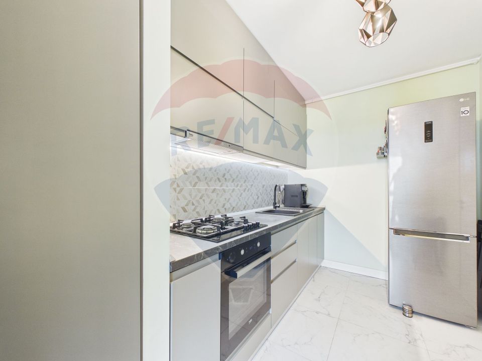 Apartament cu 3 camere de vânzare în zona Aviatiei