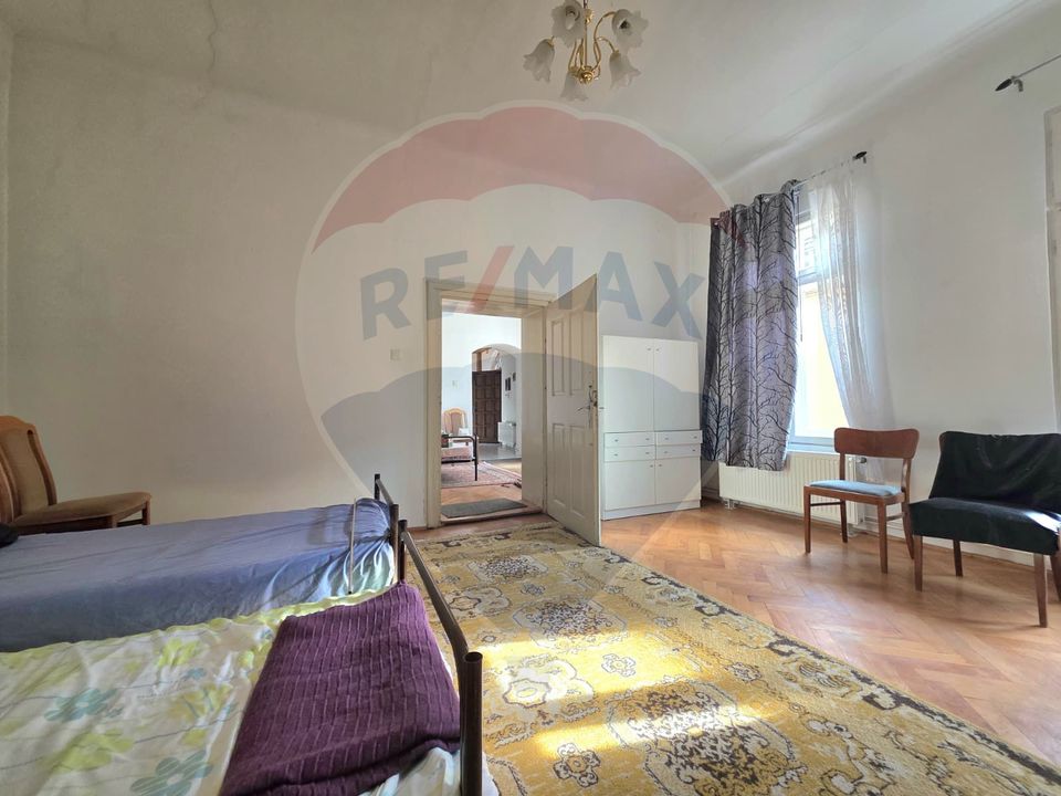 4 room House / Villa for sale, Ultracentral area