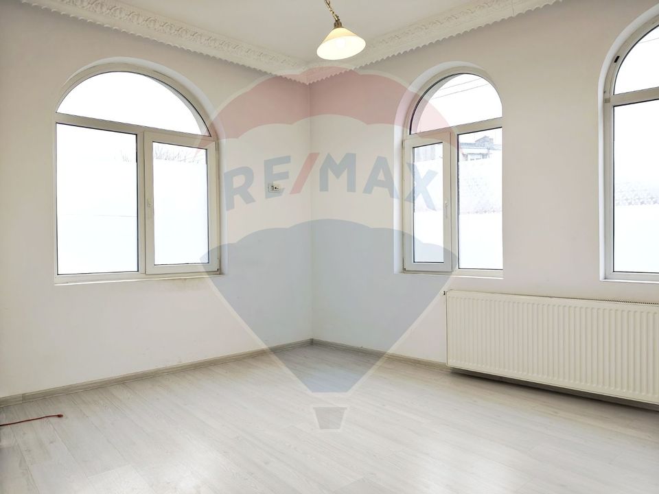 6 room House / Villa for rent, Dacia area