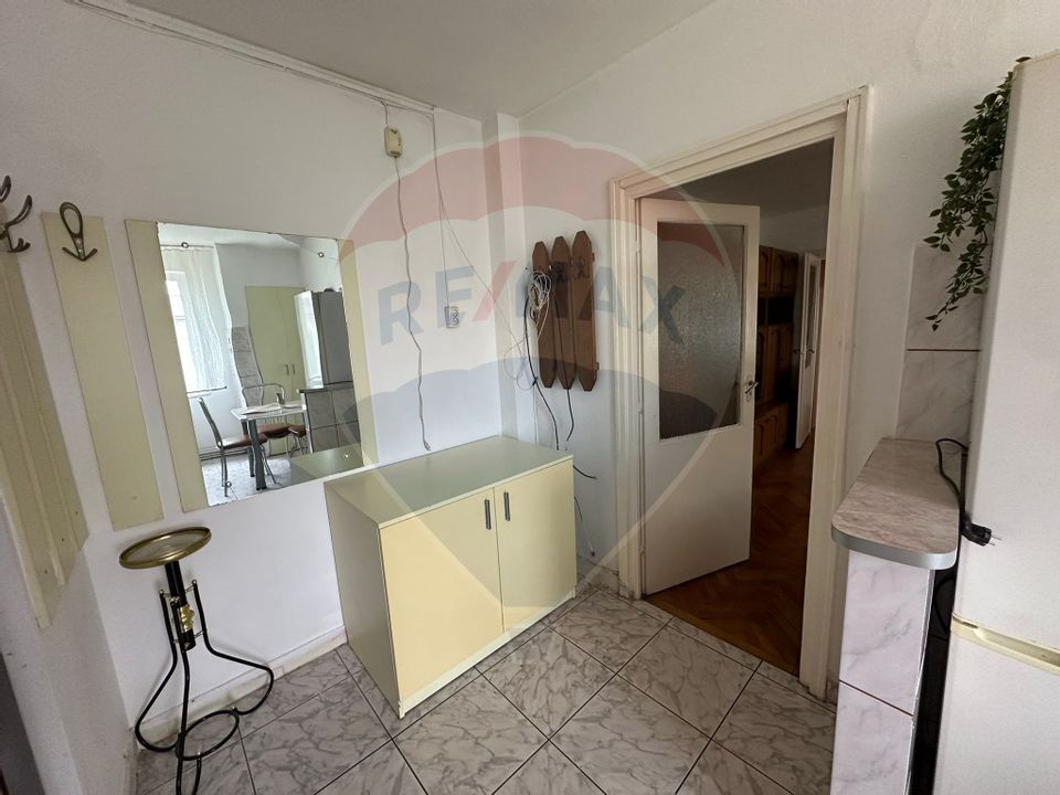 CENTRAL - 2 camere, etaj 3 - DE VANZARE